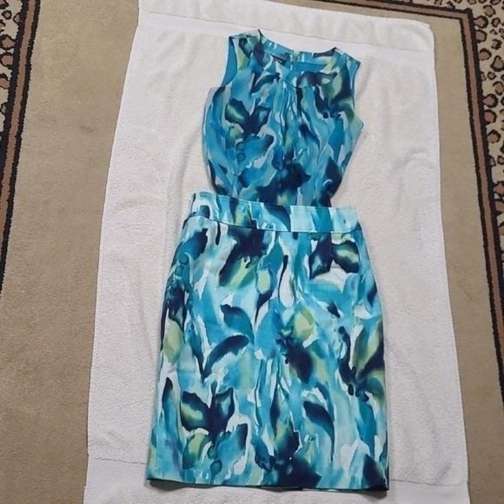 Jones New York Blue/Green Abstract Sleeveless Top Size 2P Sz 8P Skirt‎ Stretch